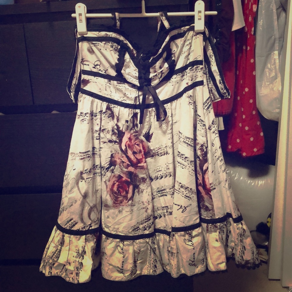 Tea party dress - Picture 2 of 4